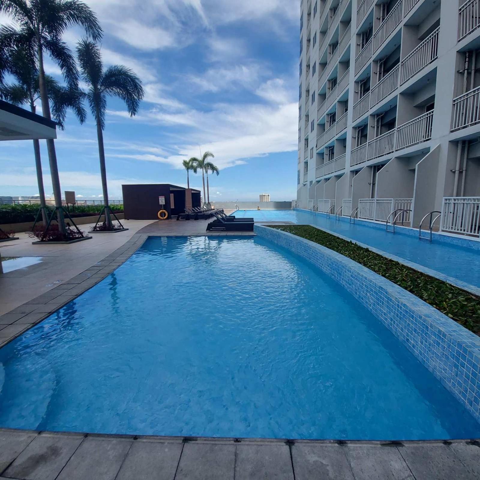 De Luxe, Standard And Studio Suites -The Breeze Residences-Close To Airport,Mall Of Asia, Us Embassy Manila Exterior foto