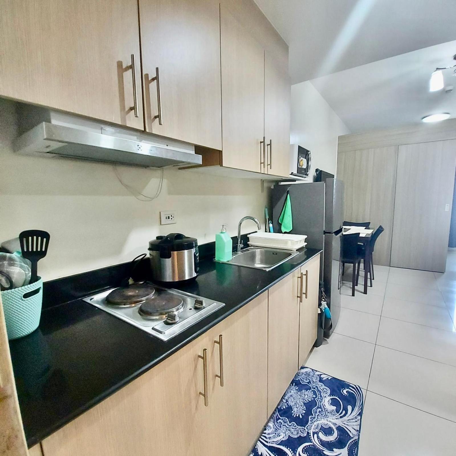 De Luxe, Standard And Studio Suites -The Breeze Residences-Close To Airport,Mall Of Asia, Us Embassy Manila Exterior foto